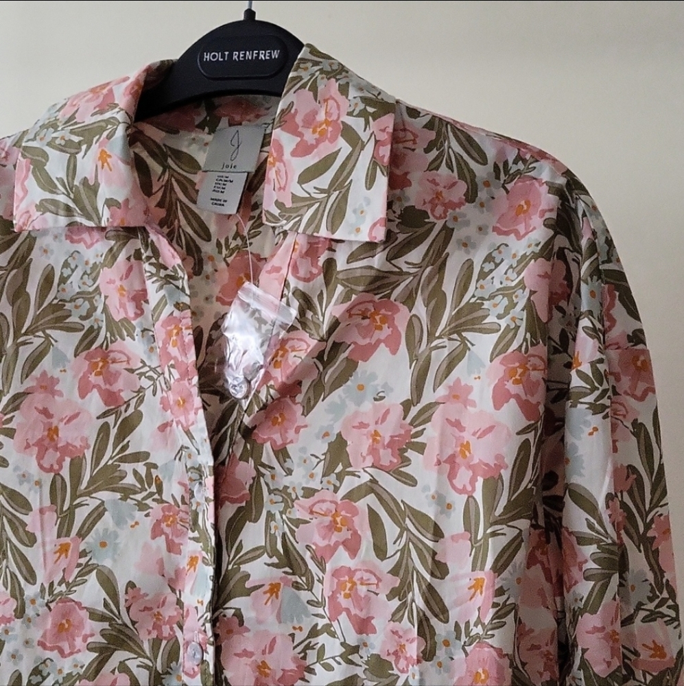 Joie 100% Cotton Button Down Shirt in Floral Print - Picture 2 of 9